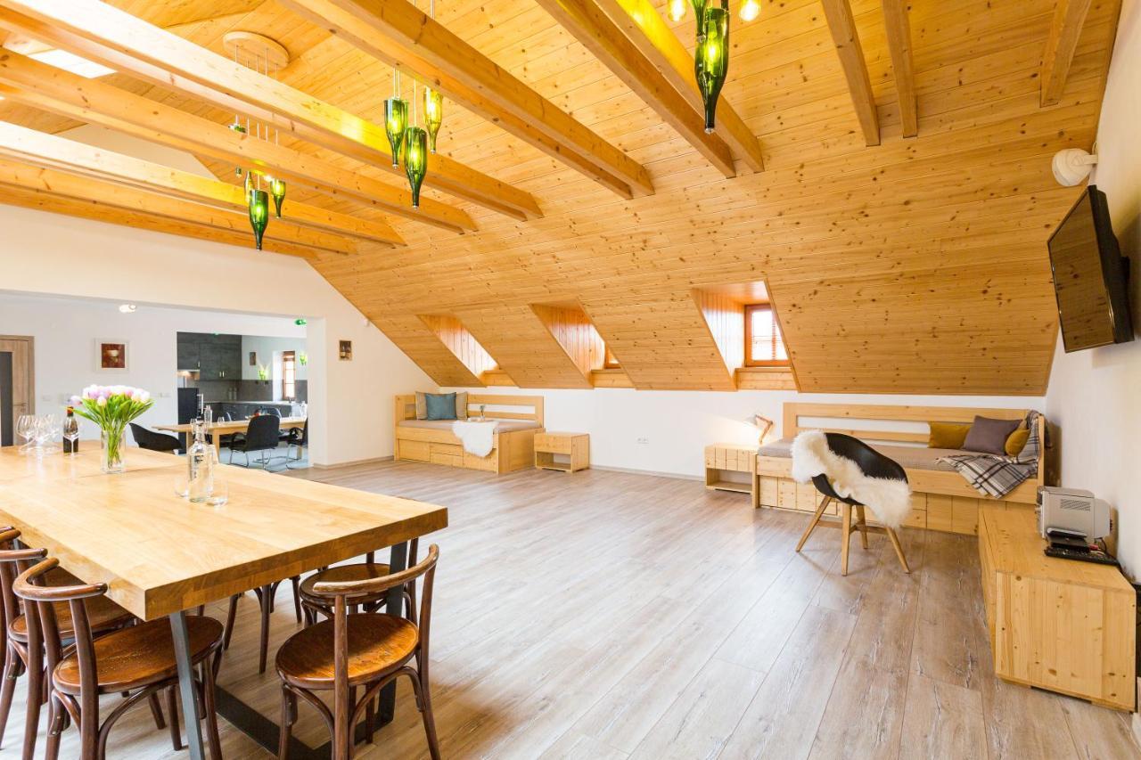 Vinný apartmán Rakovník Esterno foto