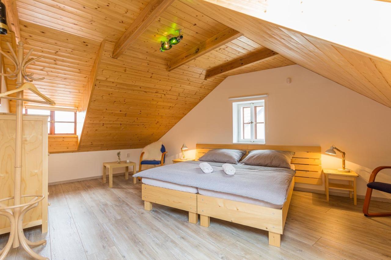 Vinný apartmán Rakovník Esterno foto