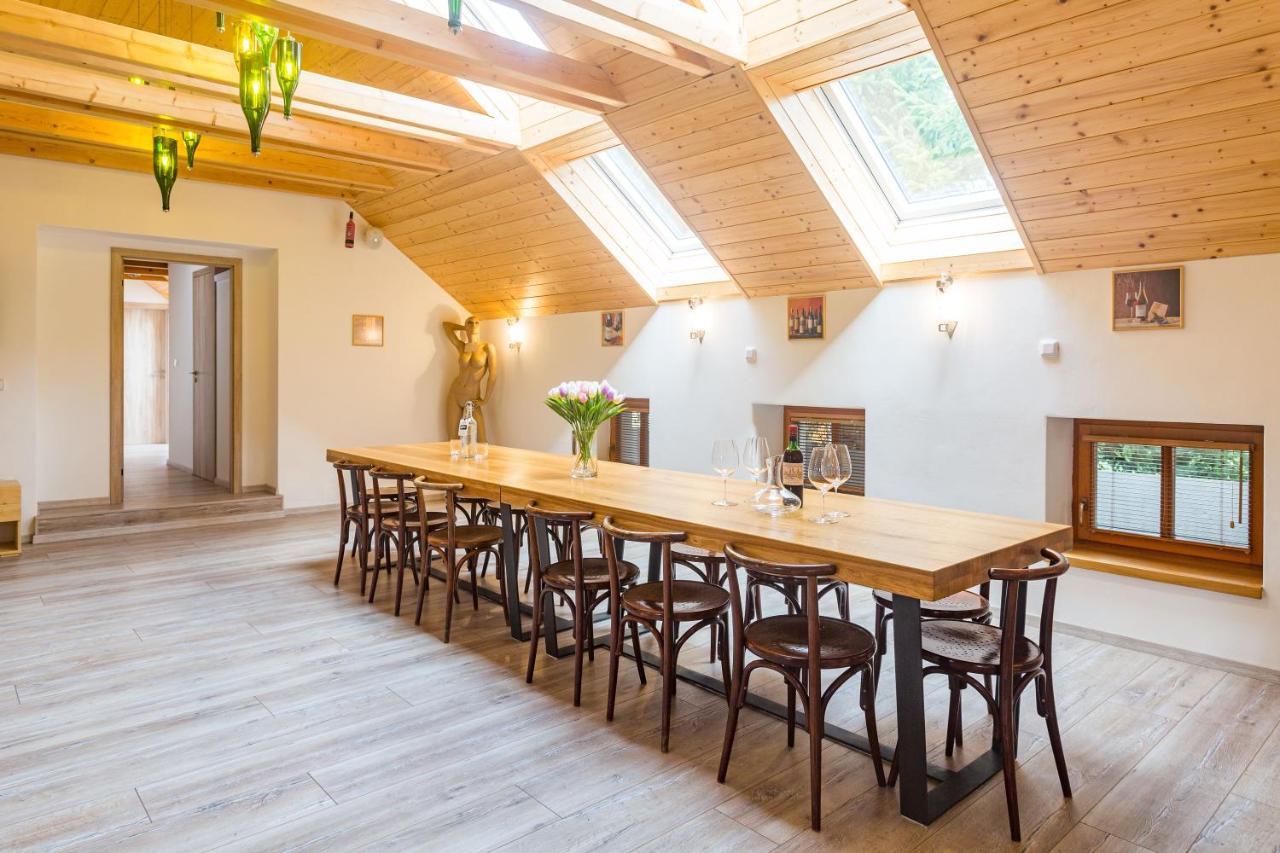 Vinný apartmán Rakovník Esterno foto