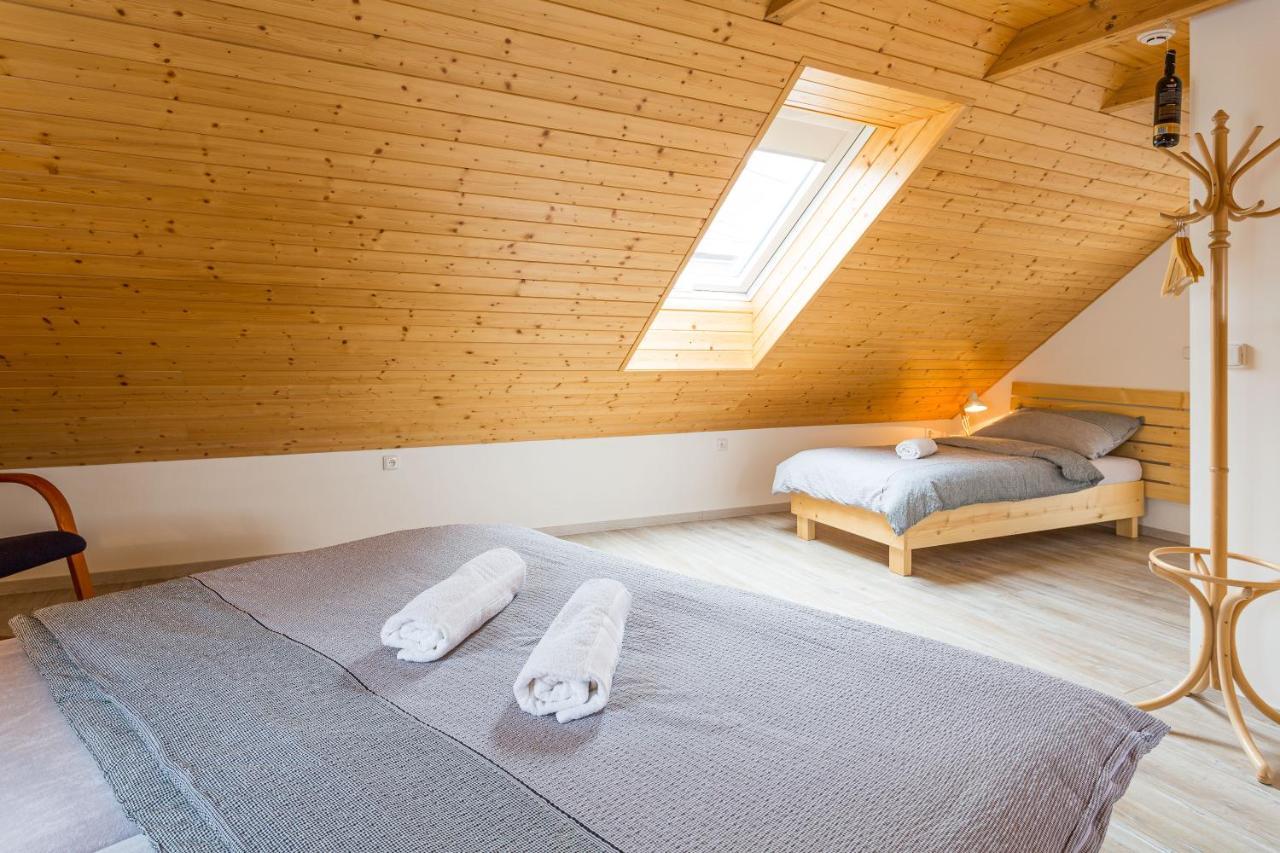 Vinný apartmán Rakovník Esterno foto