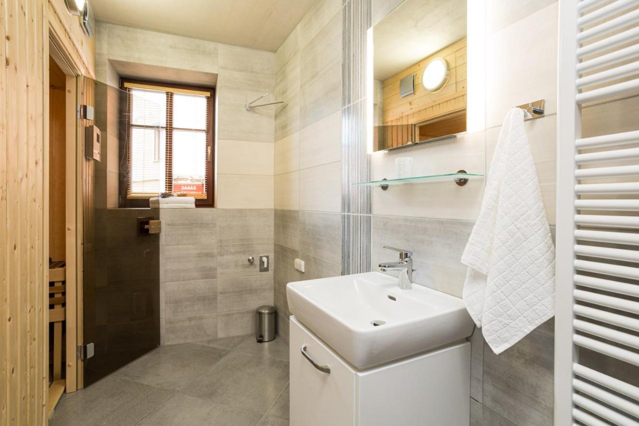Vinný apartmán Rakovník Esterno foto